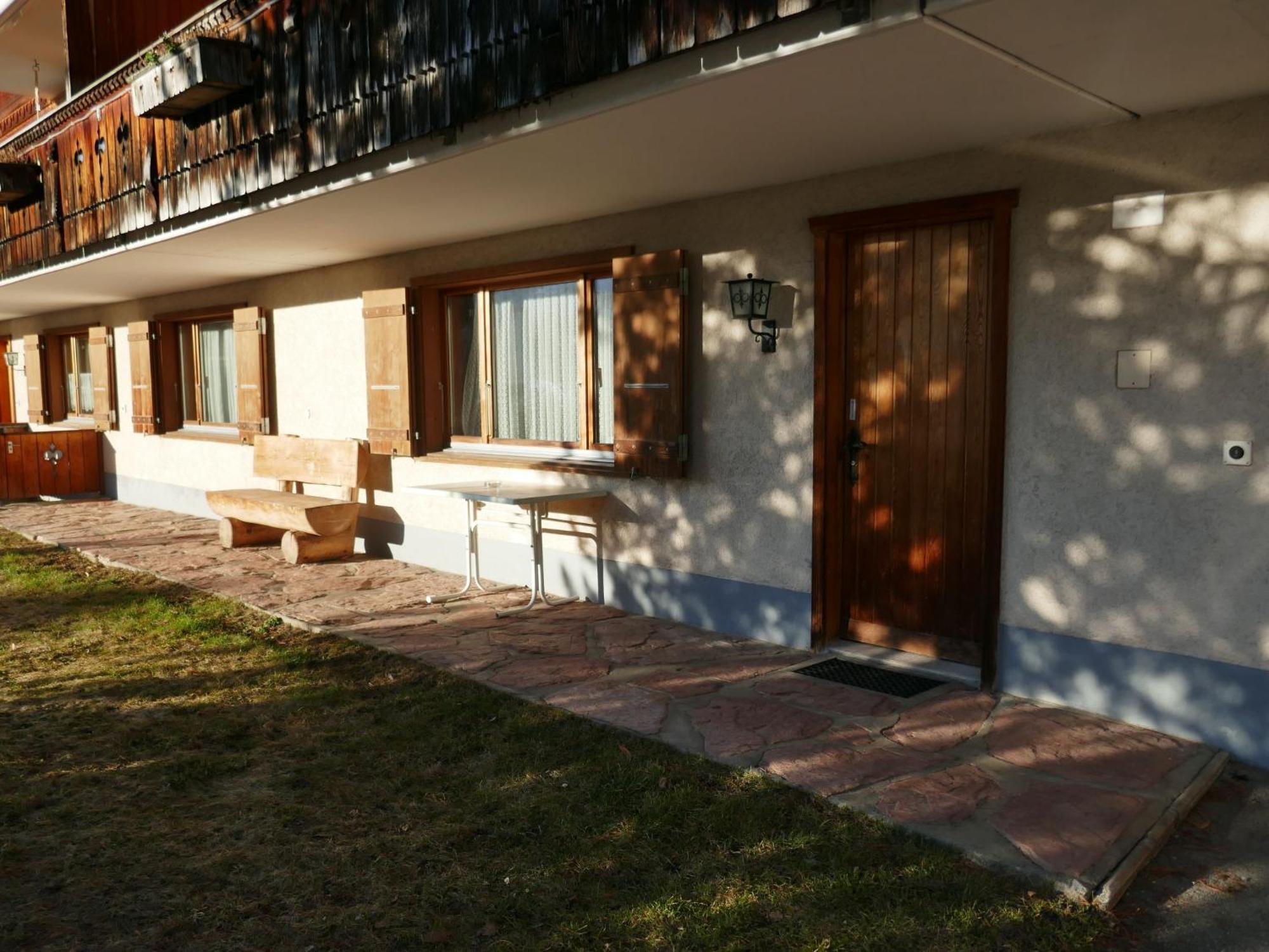 Chiebrendli Apartment *